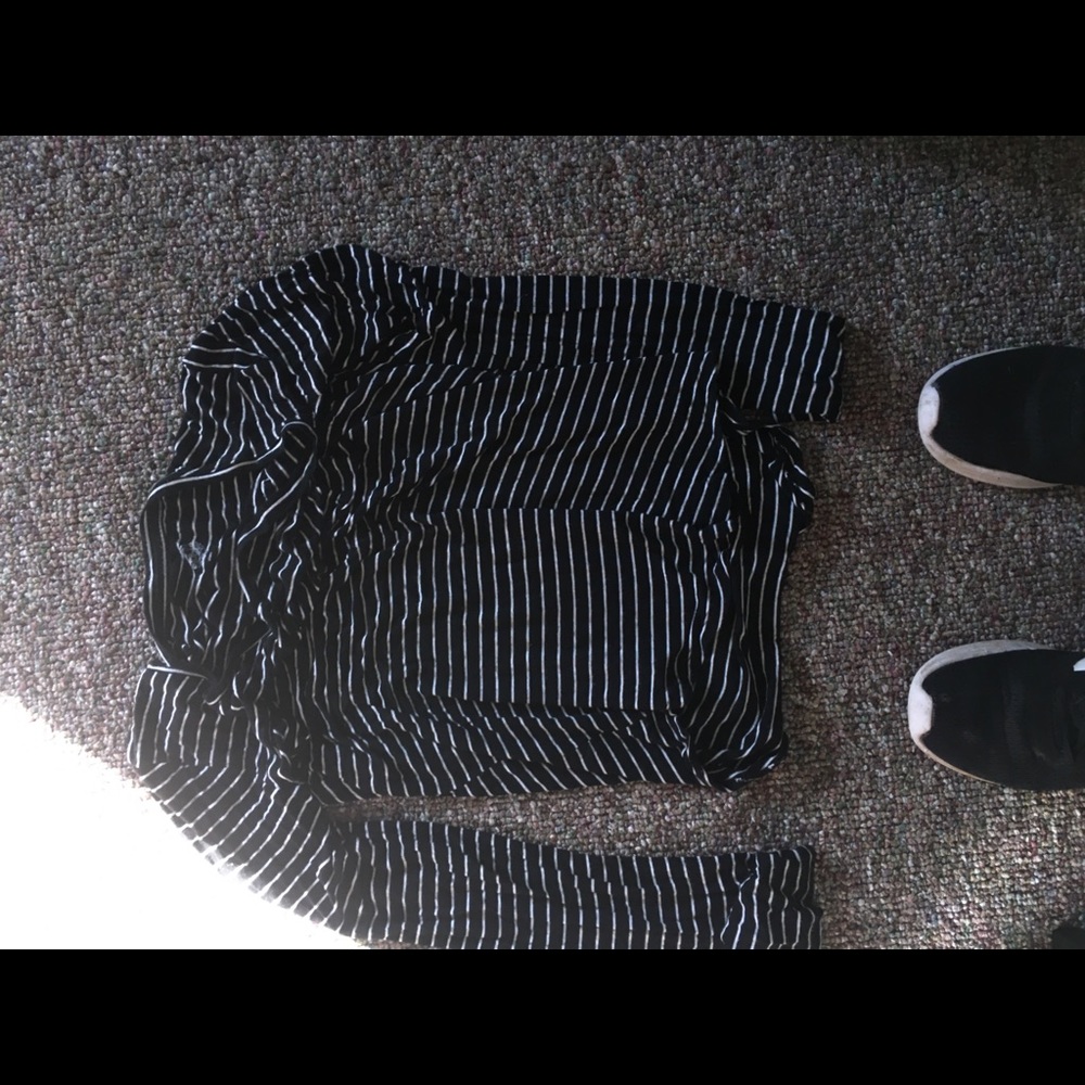 Black and white shrit